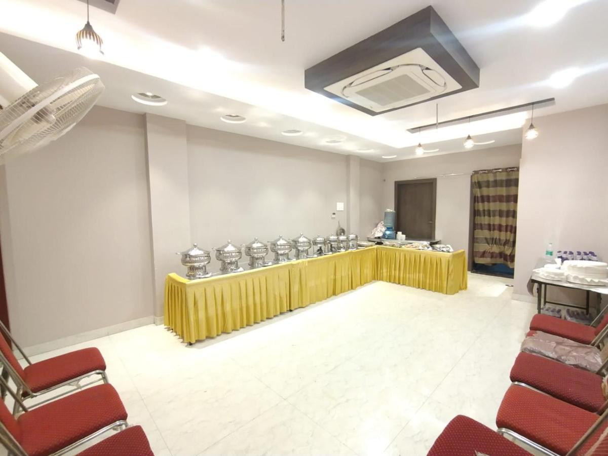 Hotel Nandini Palace - Varanasi, Varanasi